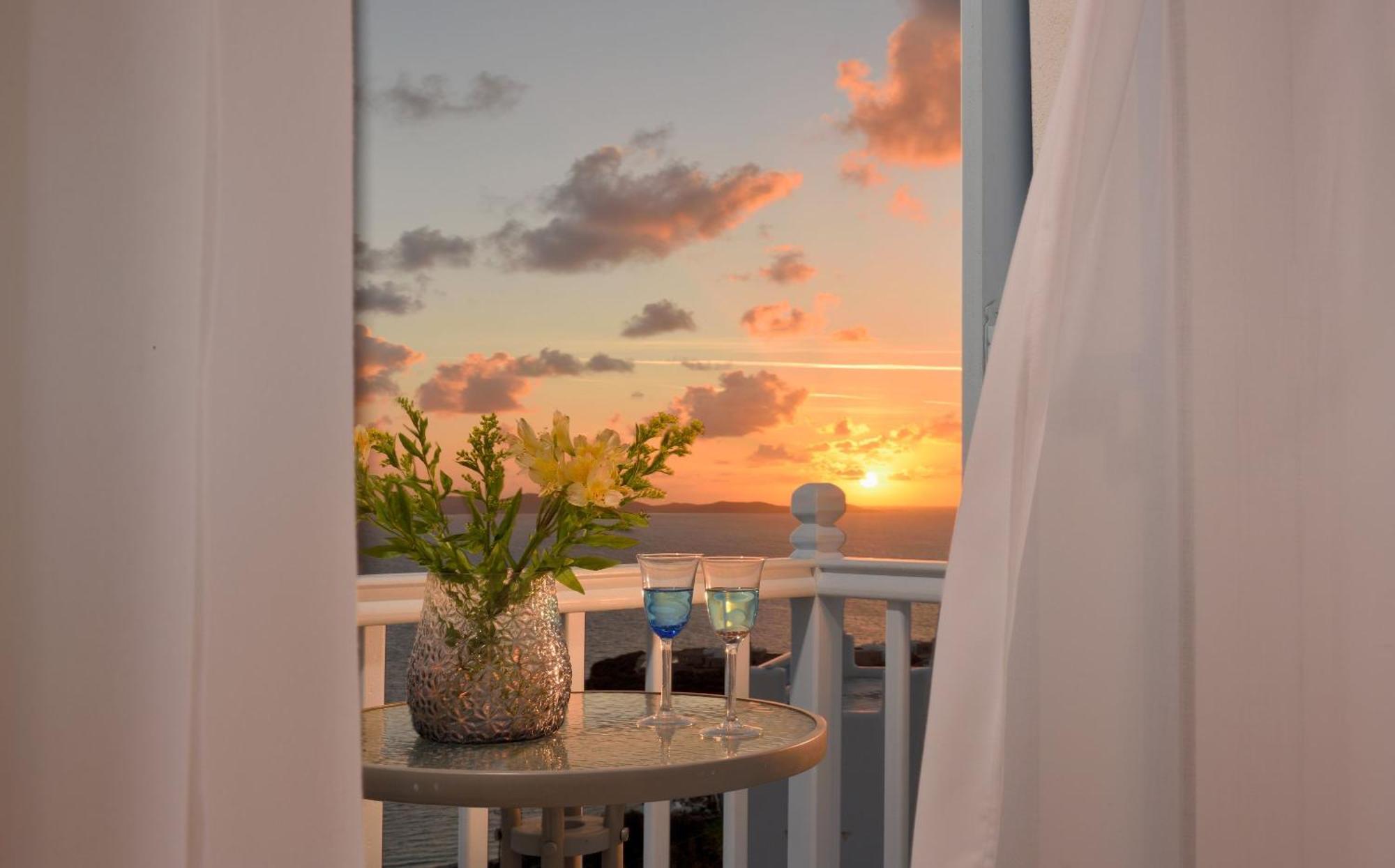 Amelie Suites Mykonos Agios Stefanos  Exterior photo