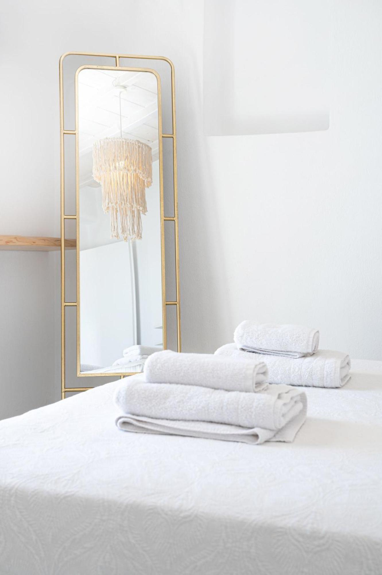 Amelie Suites Mykonos Agios Stefanos  Exterior photo