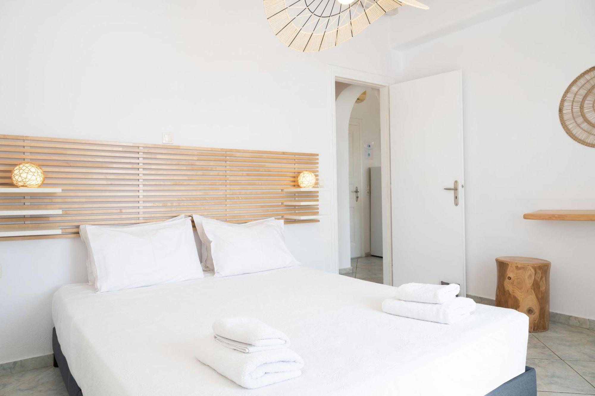 Amelie Suites Mykonos Agios Stefanos  Exterior photo