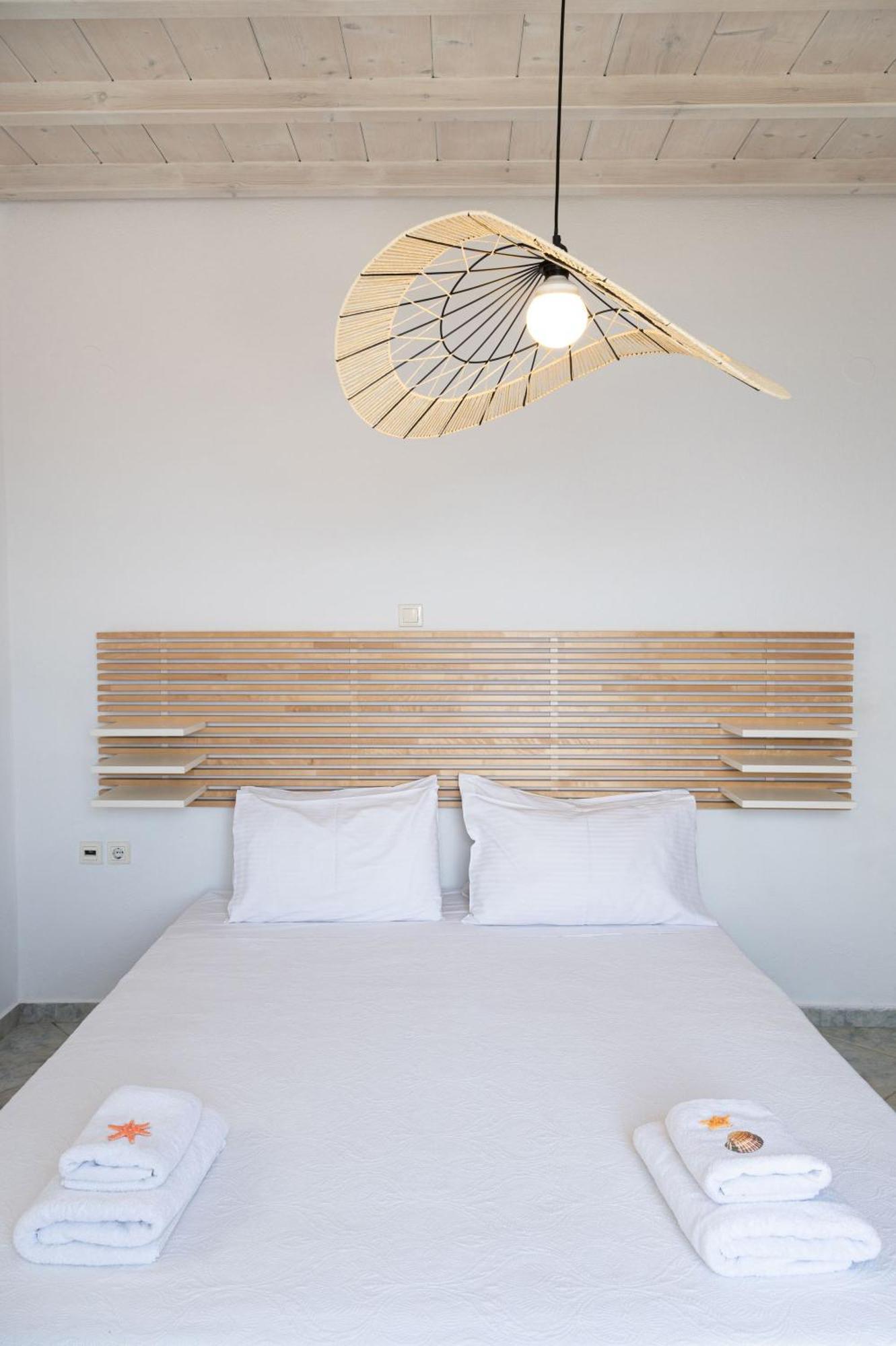 Amelie Suites Mykonos Agios Stefanos  Exterior photo
